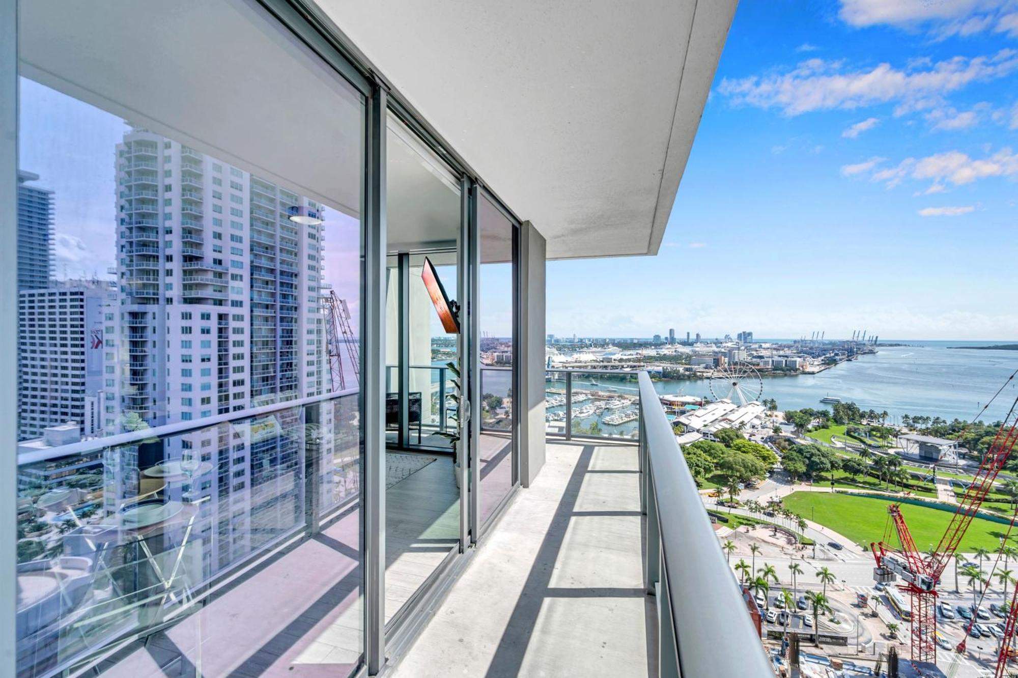Mesmerizing Views Corner Condo ไมอามี ภายนอก รูปภาพ