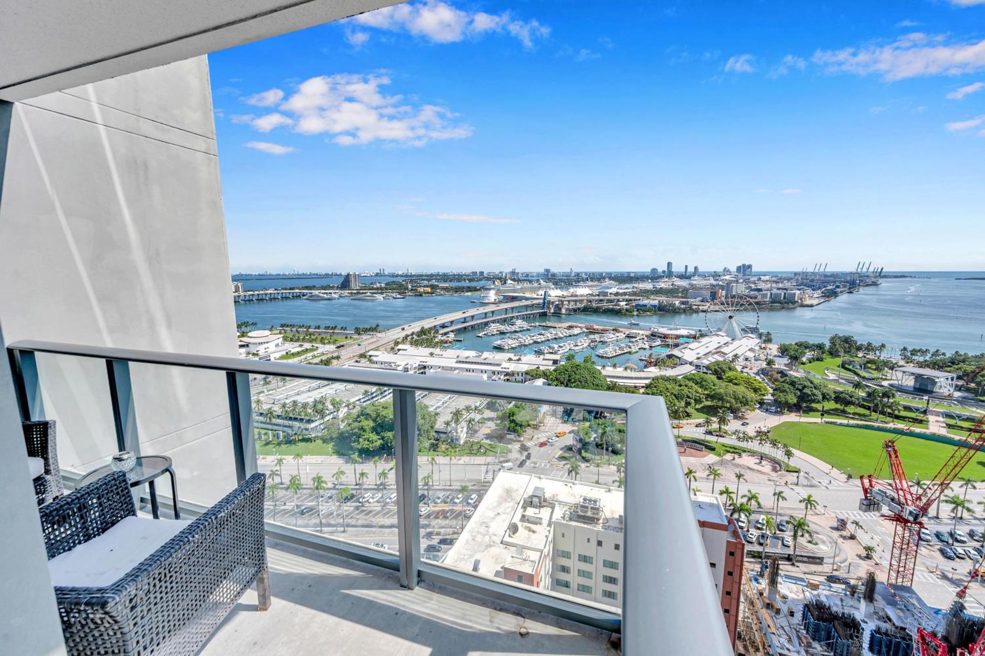 Mesmerizing Views Corner Condo ไมอามี ภายนอก รูปภาพ
